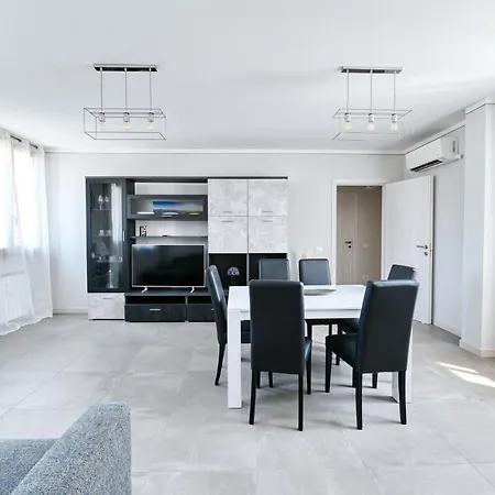 Apartment The Bridge - Peschiera *