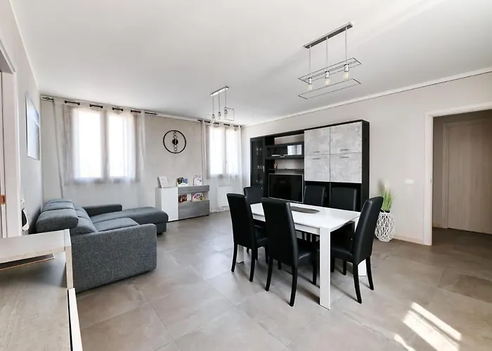 The Bridge - Peschiera * פסקיארה דל גארדה